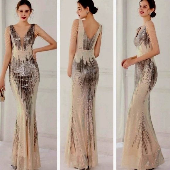Silver/Gray Striped Print, V Neck, Backless, Sleeveless, Beaded, Sequined Gown - Picture 1 of 16